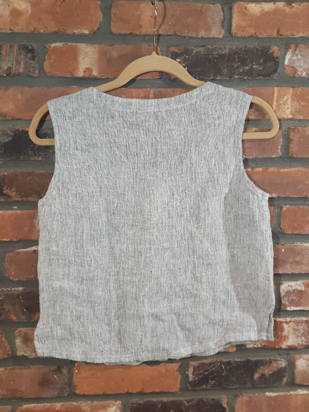 Tahari 100% Linen Gray Textured V-neck Vest Coastal Quiet Luxury Women's XS NWT - Picture 5 of 7